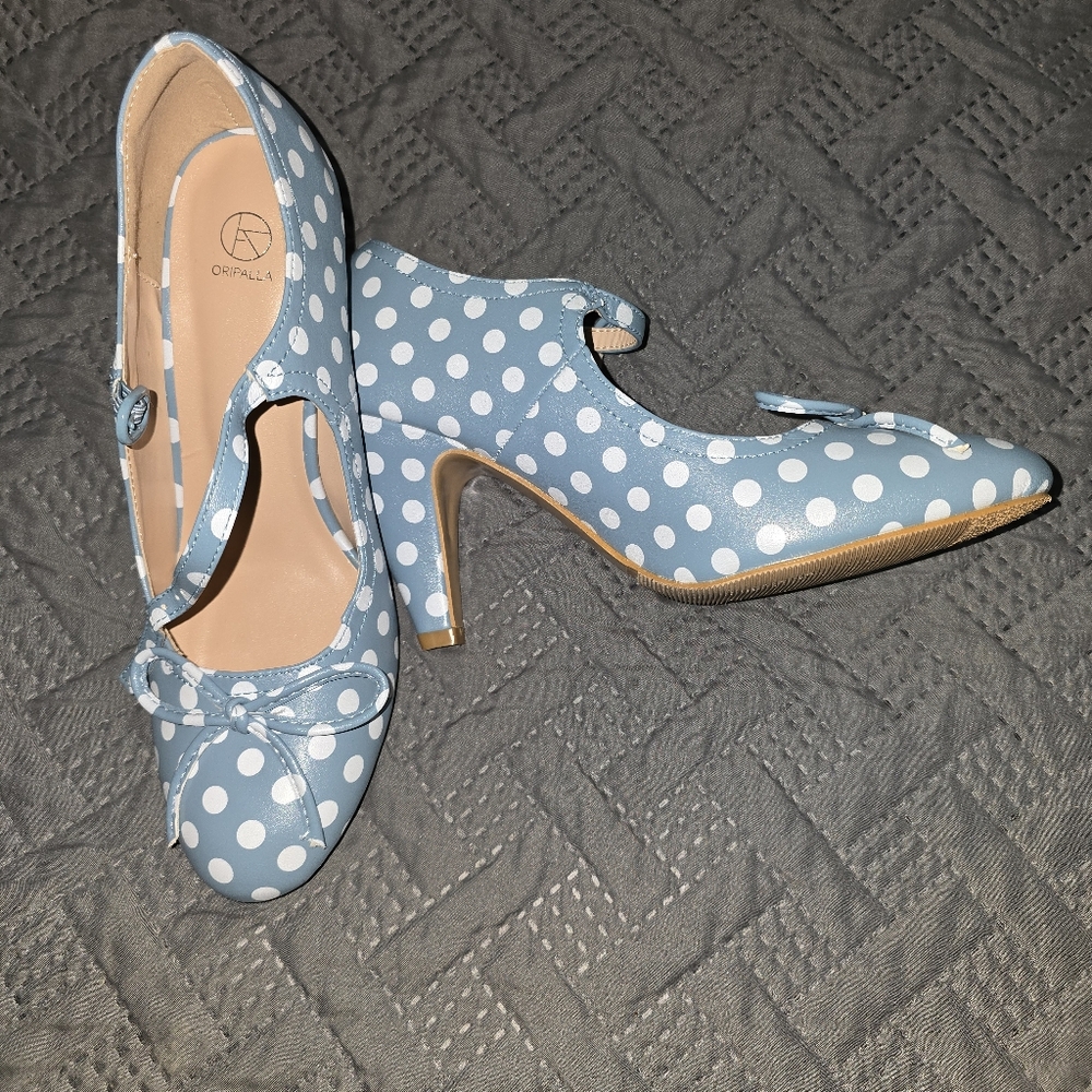 Retro 50s Blue Polka Dot Women's Shoes - Picture 3 of 9